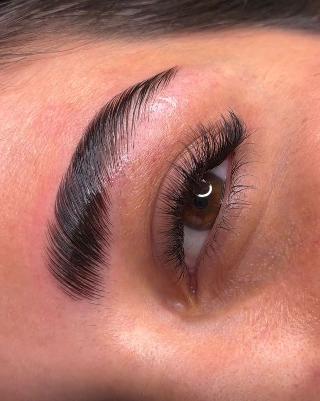 Brow Lamination & Tint